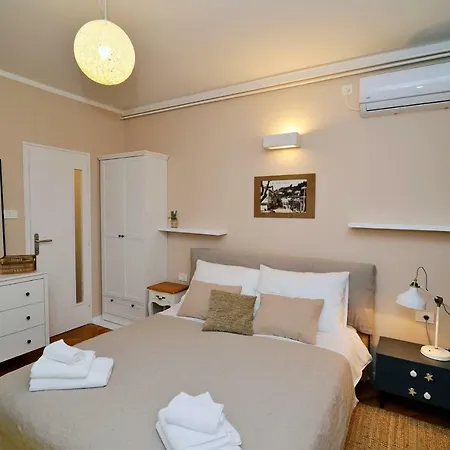 Apartment Doroti Ika