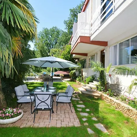 Doroti Apartment